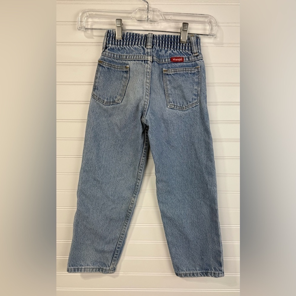 Vintage little boys light wash Wrangler jeans. Size 6 Slim.